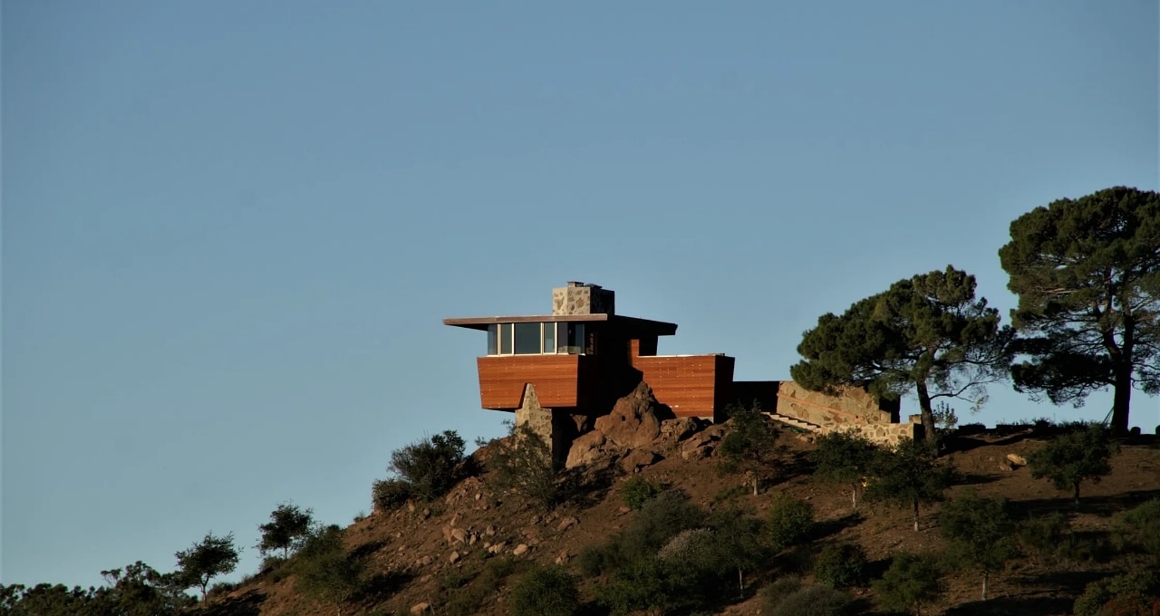 Image article Restoring a Legend: The Resurgence of Wright’s Burned Malibu Beauty!